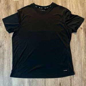 Men's Black Short Sleeve Tee
